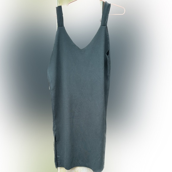 Green knitted dress - Picture 4 of 6